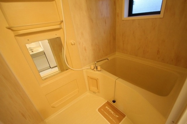 バス・シャワールーム　浴室