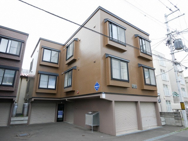建物外観　★初期費用軽減可能！★エアコン・ネット無料等設備充実！