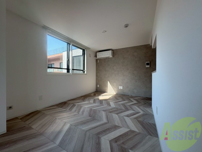 居室・リビング　広々としたリビングですね。使い勝手がよさそうですね！