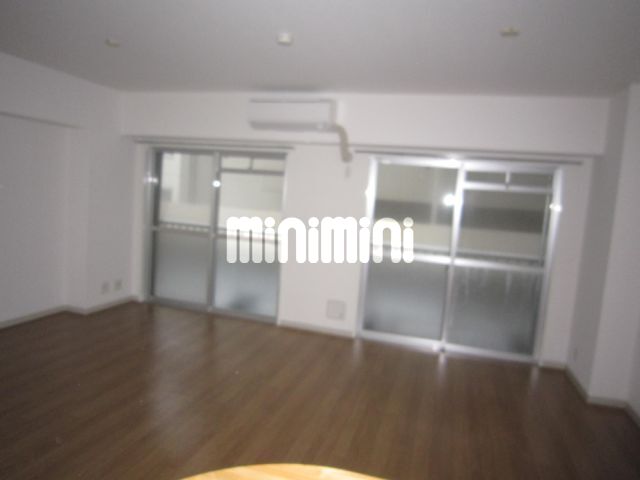 居室・リビング　別号室の参考写真