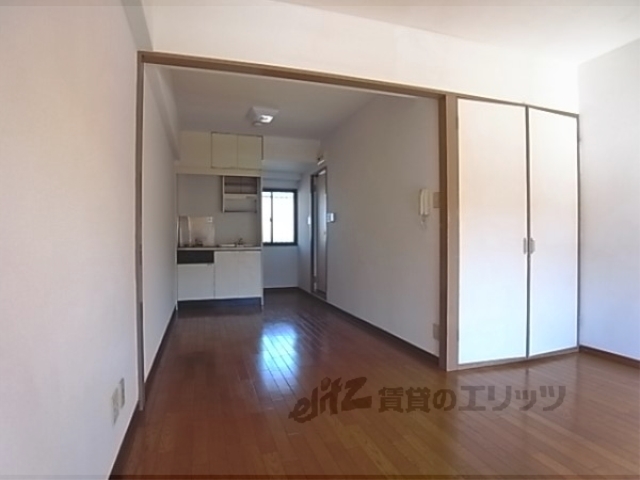 居室・リビング　リビング