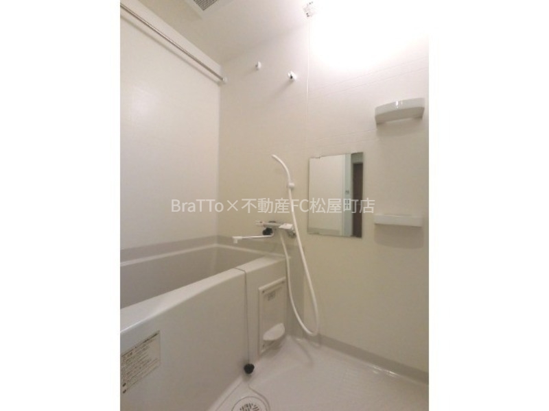 バス・シャワールーム　バス