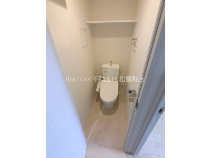 トイレ　トイレ（ウォシュレット付き）