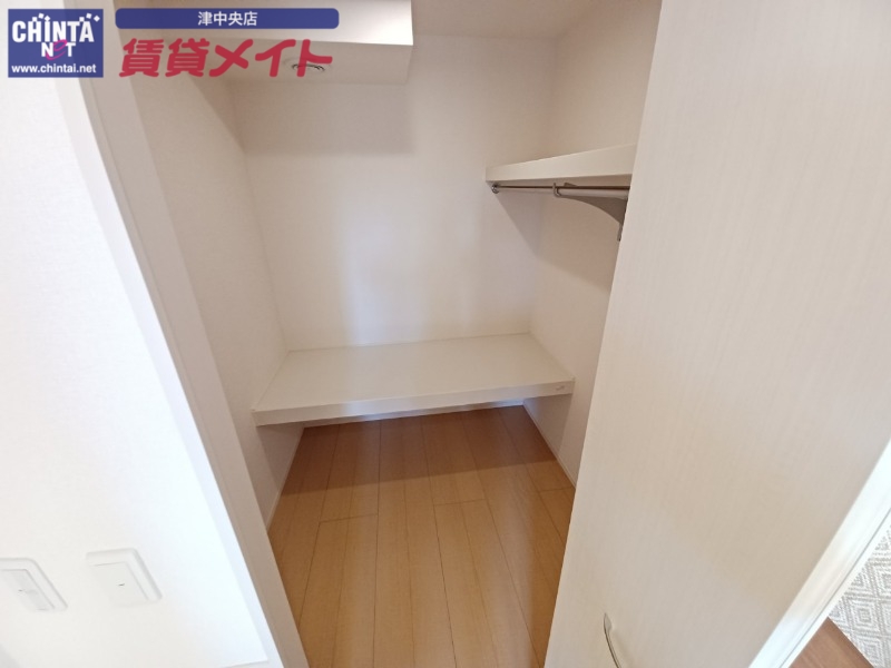 収納　同物件別部屋のお写真です。