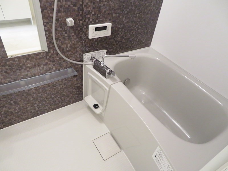 バス・シャワールーム　同物件別部屋