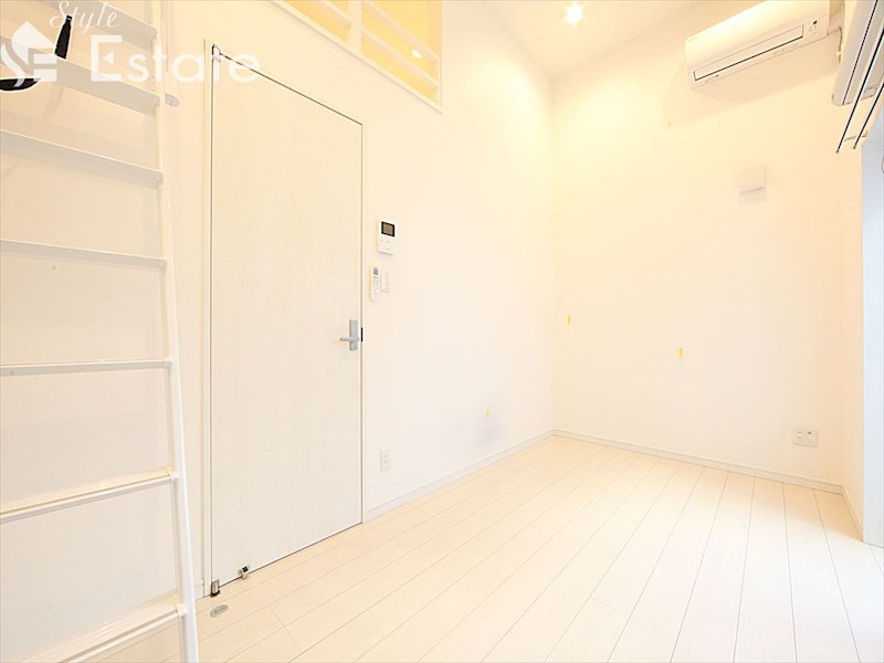 居室・リビング　内装