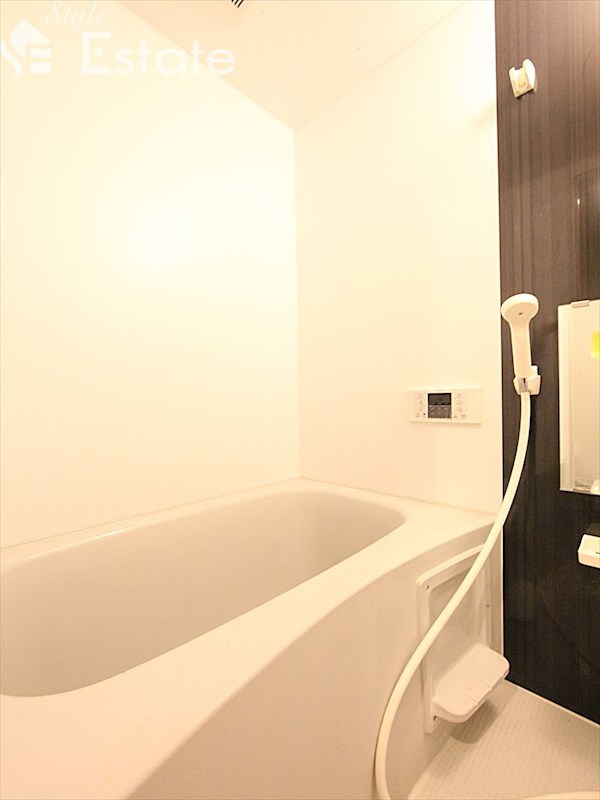 バス・シャワールーム　バスルーム