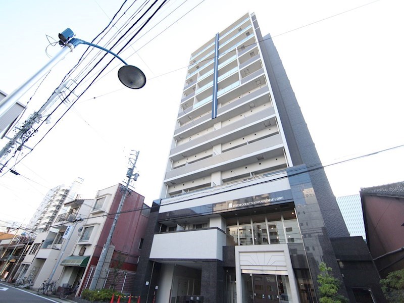 建物外観　外観　オートロック付　宅配ＢＯＸ　防犯カメラ完備