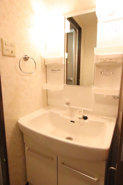 洗面設備　★過去募集時の写真です　★独立洗髪洗面化粧台★