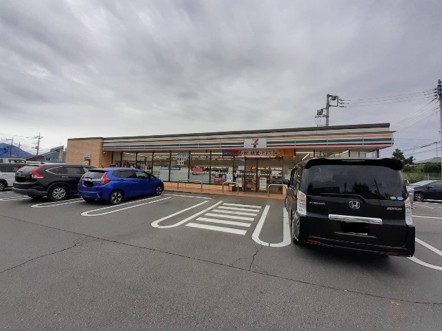 コンビニ　セブンイレブン渋川金井店（コンビニ）まで750m