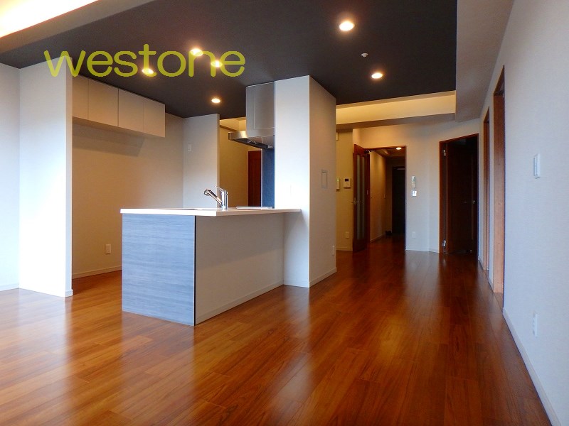 居室・リビング　20帖の広いリビング