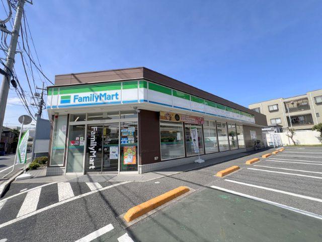 コンビニ　ファミリーマート（コンビニ）まで75m