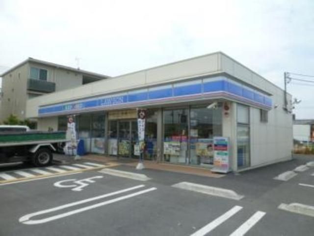 コンビニ　ローソン八潮駅南店（コンビニ）まで527m
