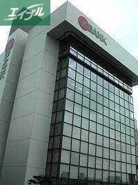 銀行　トマト銀行本店（銀行）まで293m