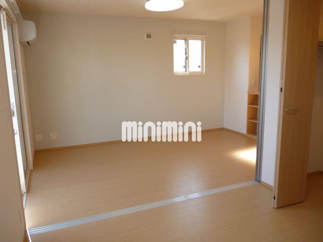 その他部屋・スペース　明るいリビング