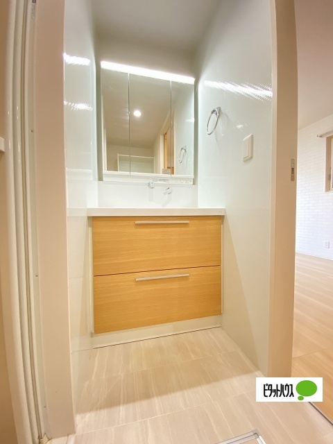 洗面設備　洗髪洗面化粧台