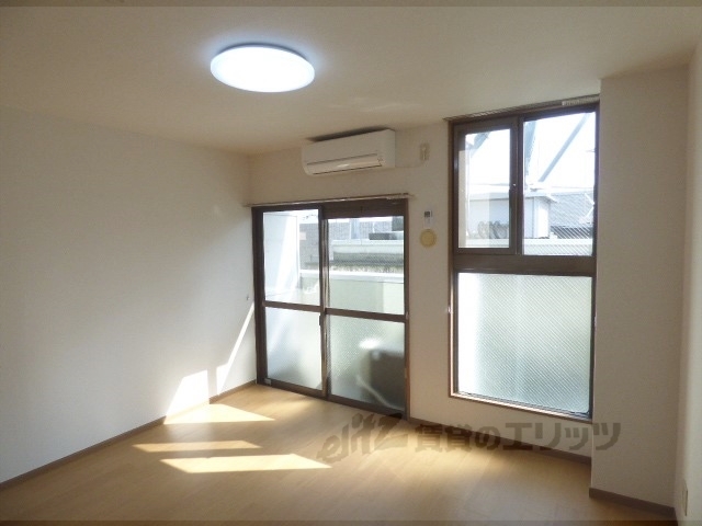 居室・リビング　洋室