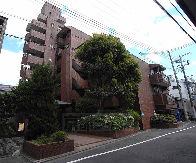 建物外観　重厚な外観です！