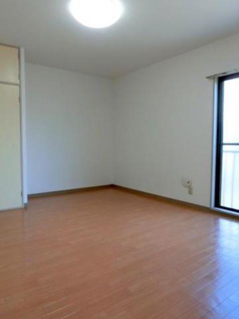 居室・リビング　同仕様参考写真