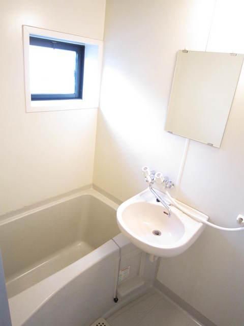 バス・シャワールーム　バスルーム