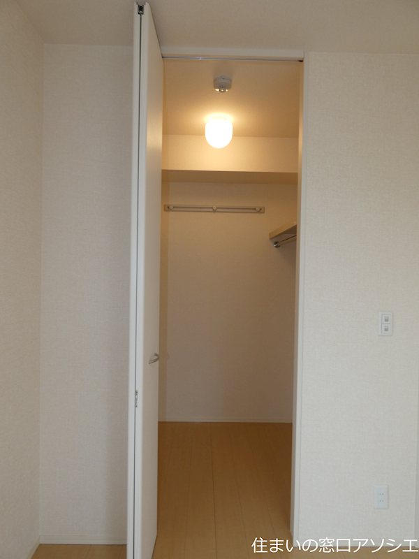 収納　ウォークインクローゼット