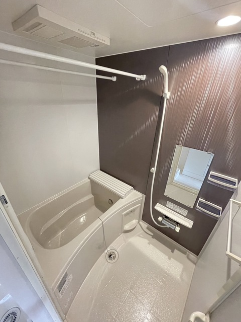 バス・シャワールーム　★追い焚き・浴室乾燥機付き★