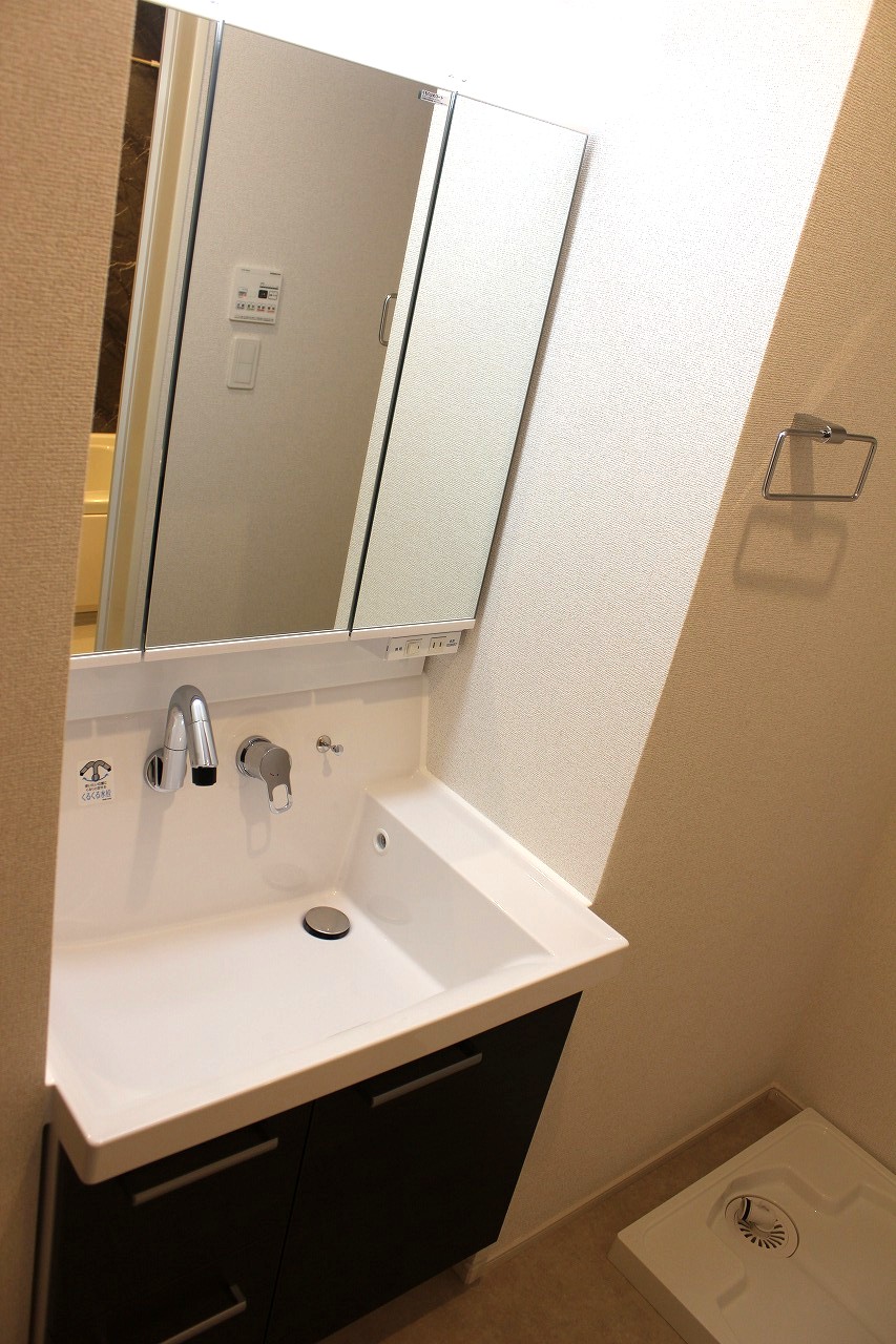 洗面設備　洗髪洗面化粧台