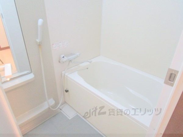 バス・シャワールーム　風呂