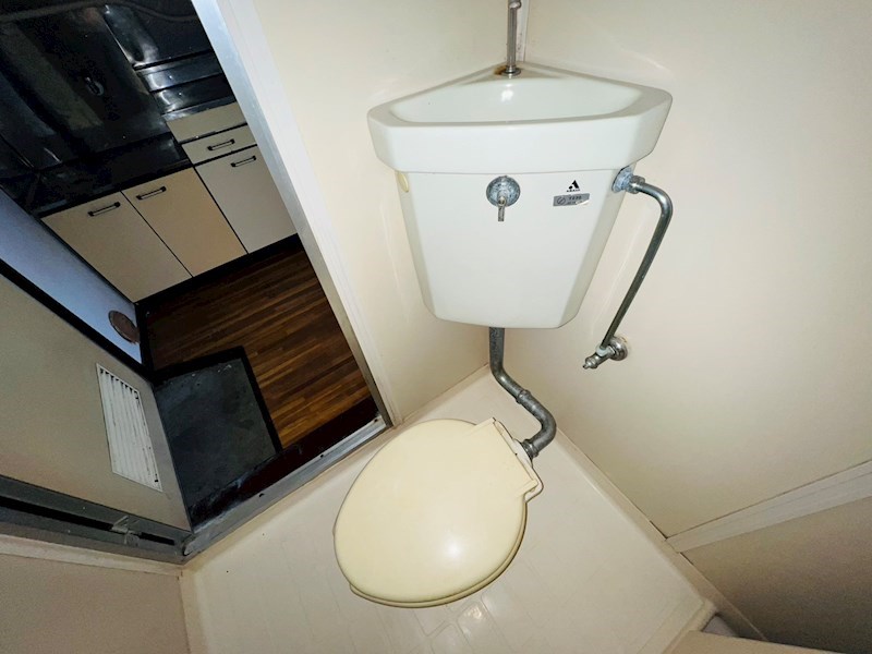 トイレ　同仕様別部屋