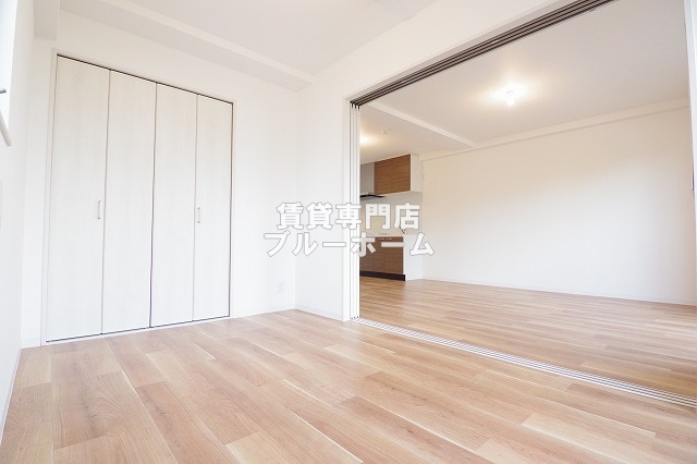 その他　洋室の別アングルです！