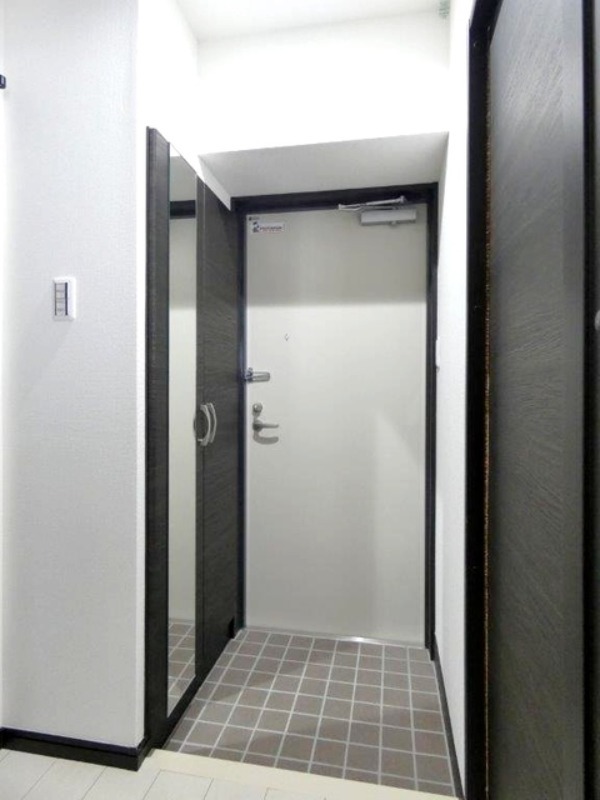 玄関　図面と現状に相違がある場合には現状を優先