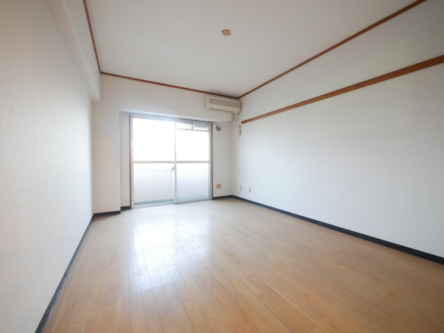 居室・リビング　★７．５帖の広々としたお部屋です★