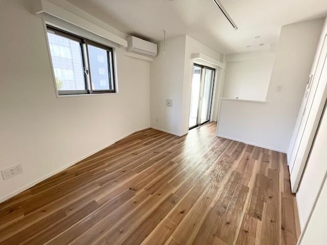 居室・リビング　※別部屋写真参照