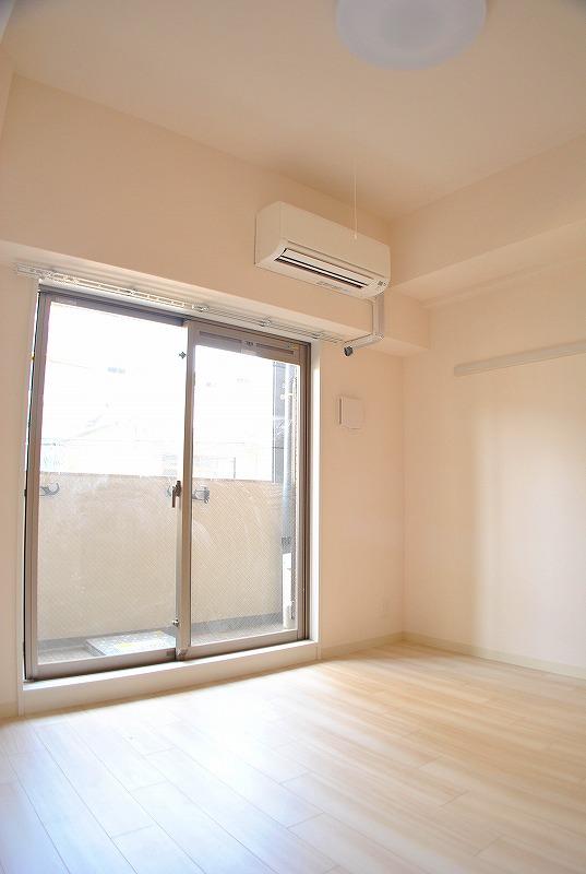 居室・リビング　プレサンス難波元町　洋室