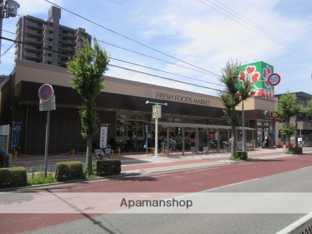 スーパー　ライフ 旭大宮店（スーパー）まで596m