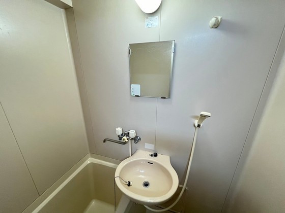 洗面設備　※別部屋の写真です