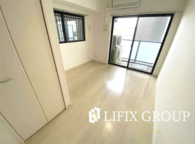 居室・リビング　窓側リビング