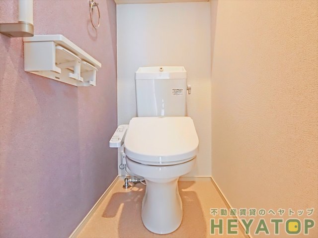 トイレ　温水洗浄便座（同仕様写真）