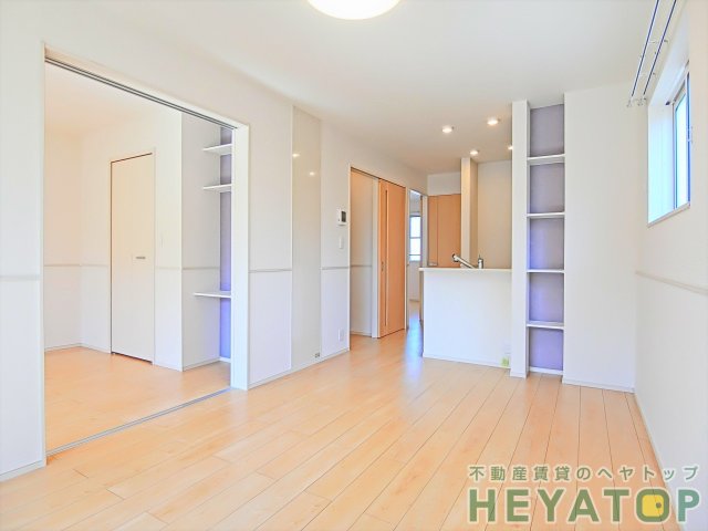 居室・リビング　ＬＤＫ１２.３帖（同社同タイプ使用写真）