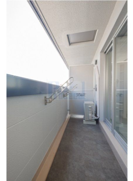 バルコニー　明るいバルコニー！