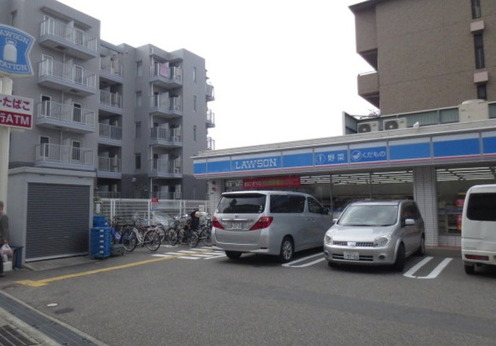 コンビニ　ローソン（コンビニ）まで245m