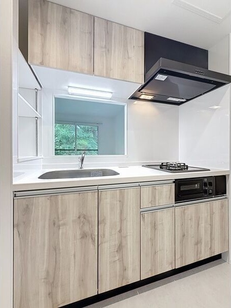 キッチン　嬉しいシステムキッチン付きです♪コンロを買わなくてもOK♪