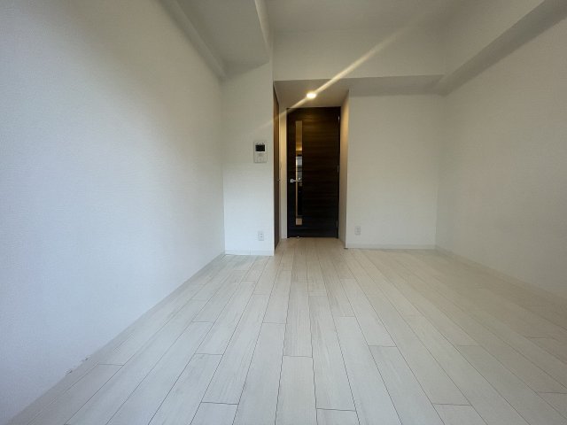 居室・リビング　こちらのリビングで趣味の時間をお楽しみください