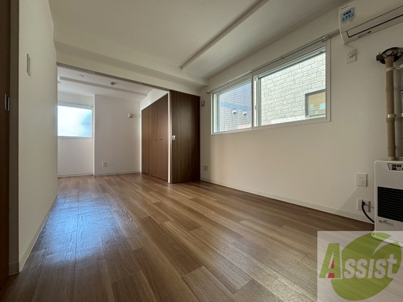 居室・リビング　広くてきれいなリビングです！快適に過ごせそうですね。