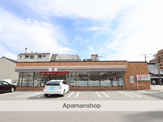 コンビニ　セブンイレブン（コンビニ）まで361m