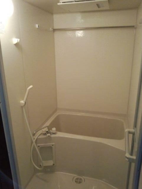 バス・シャワールーム　バスルーム