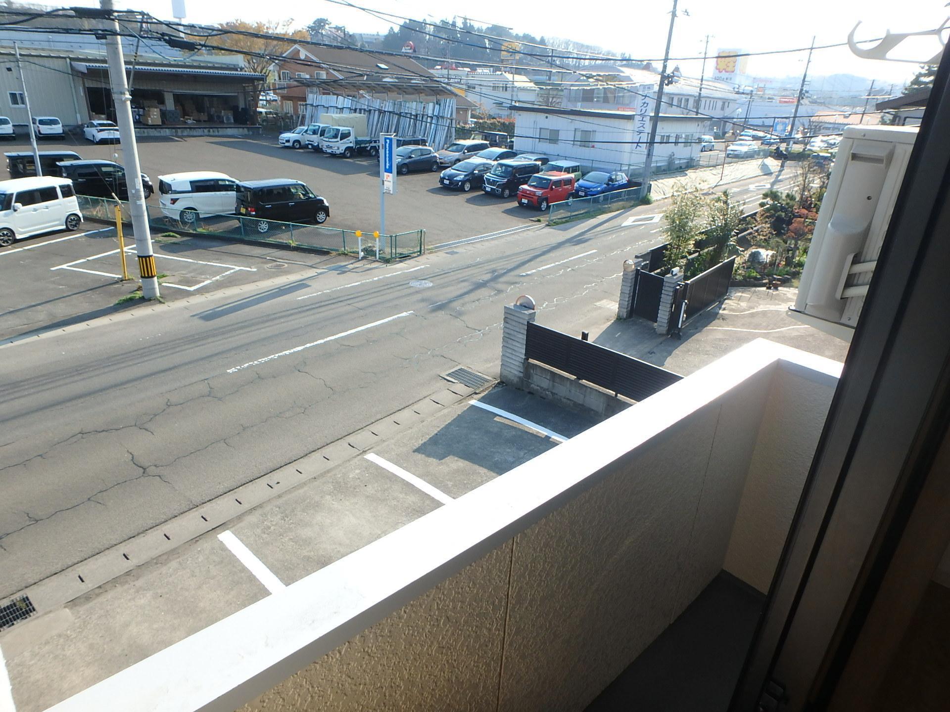 バルコニー　洗濯物が干せるバルコニーです