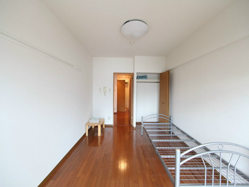 その他部屋・スペース　洋室8.4帖　クローゼット付（収納充実してます）