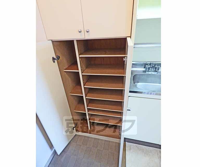 収納　下駄箱です。