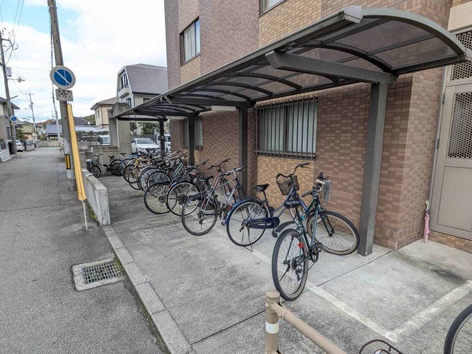 駐車場　駐輪場